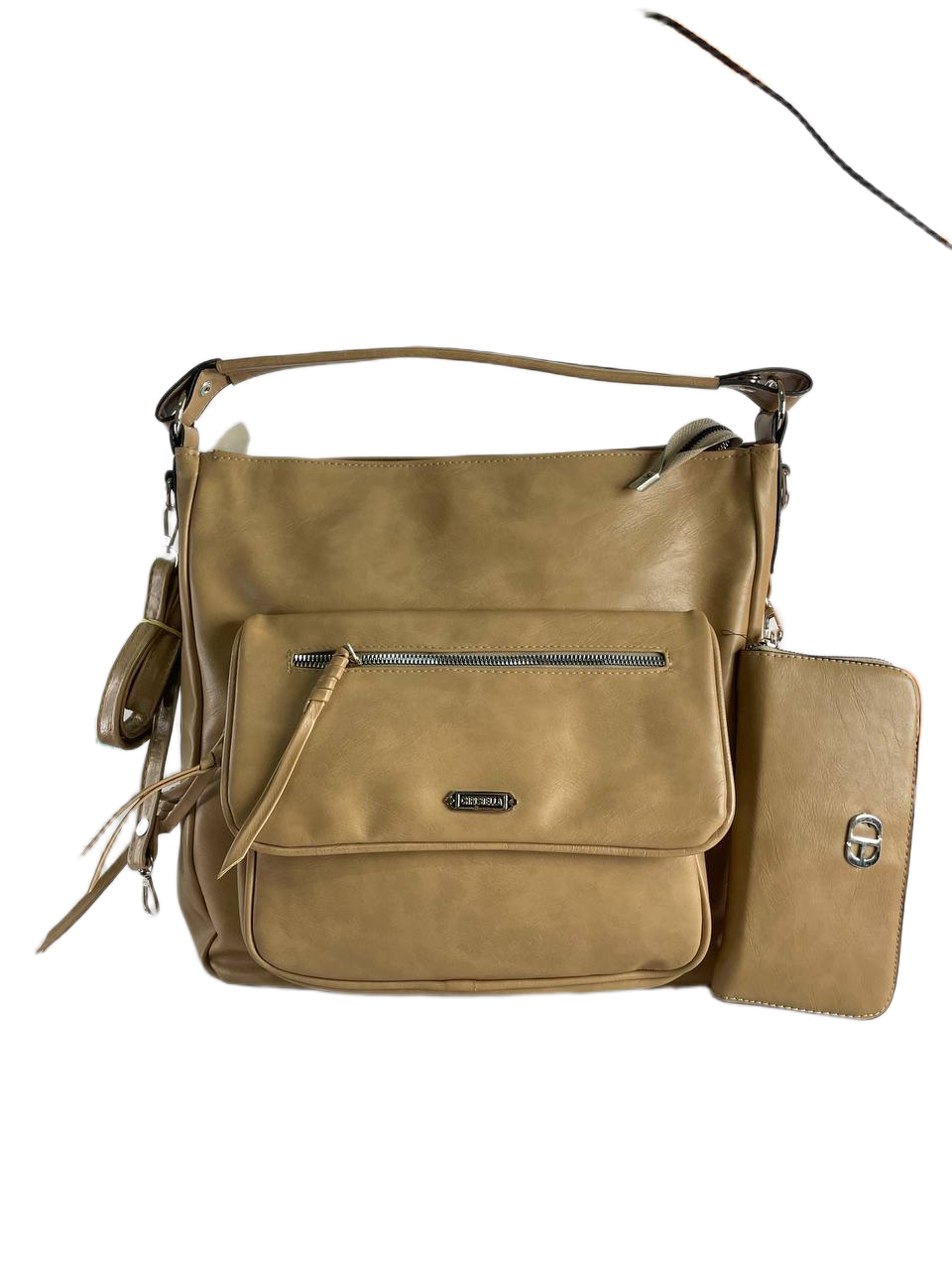 الشنطة البيج الفاتح